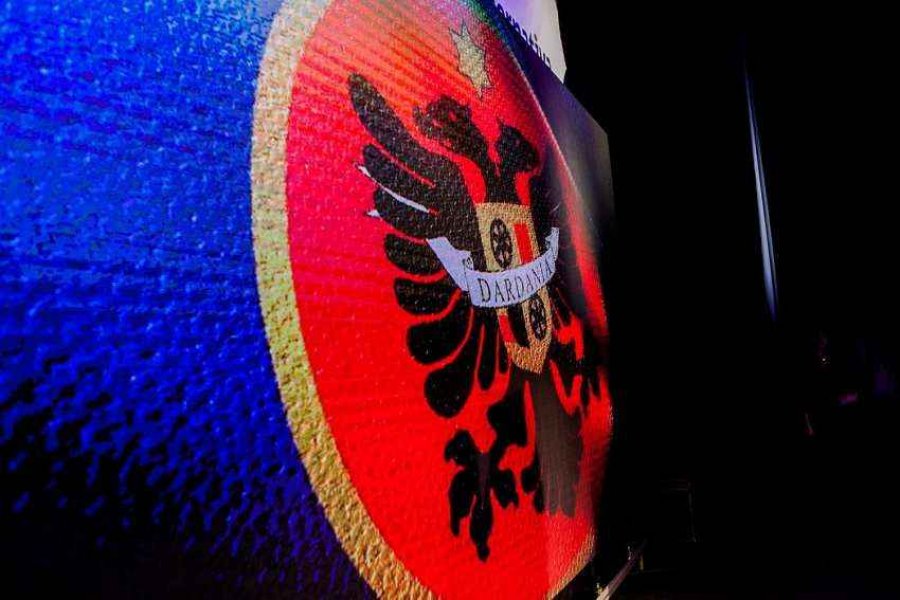 Mendim Rugova thotë se e dizajnoi flamurin dardan