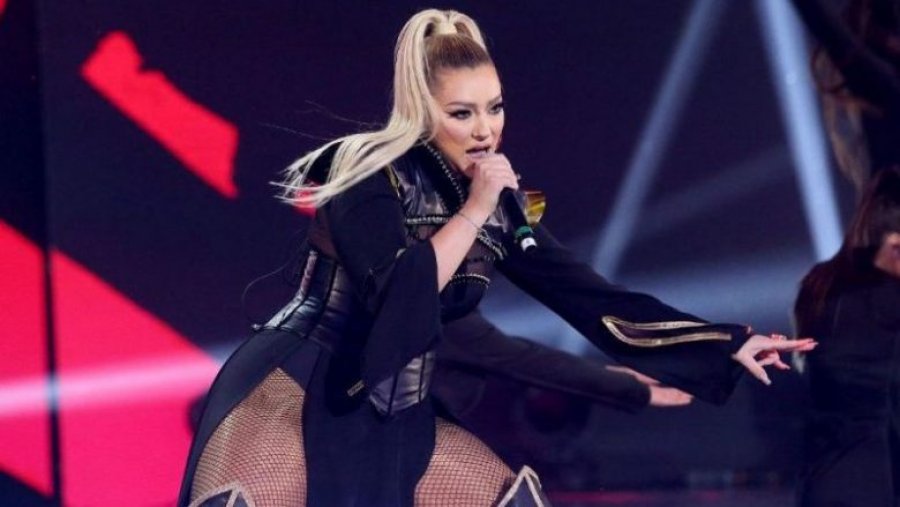 Ronela Hajati performon e para në natën e parë gjysmëfinale të “Eurovision 2022”