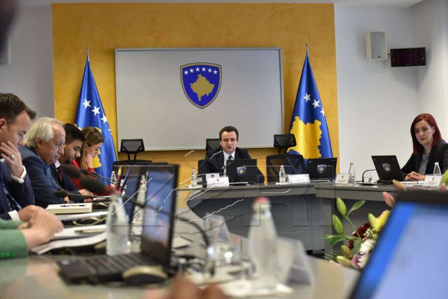 Pas dështimit të Trustit, AAK-ja kërkon dorëheqjen e Qeverisë Kurti