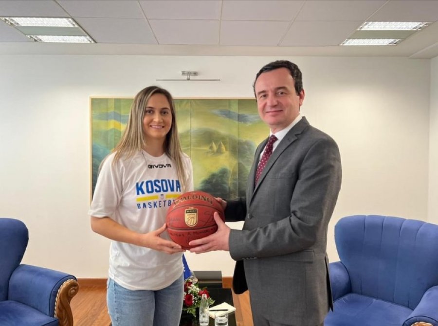 Kurti ka pritur sot në takim basketbollistën, Edona Thaqi