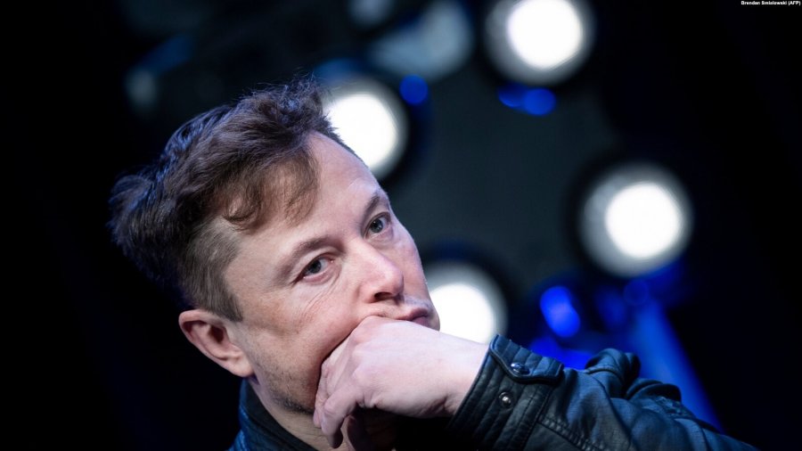 Elon Musk nxjerr kushte për blerje të Twitter-it