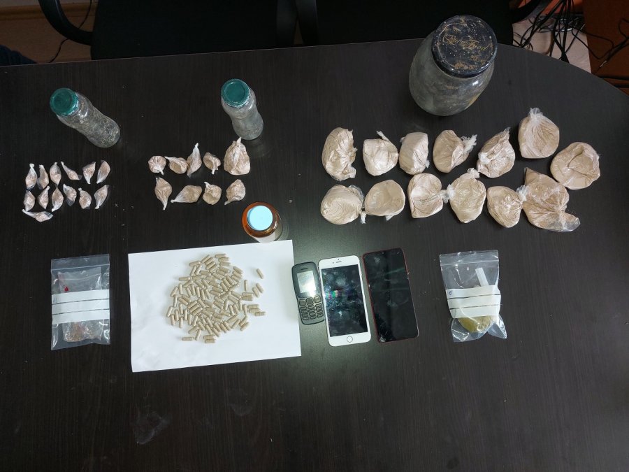 Policia sekuestron drogë në Prizren, në pranga dy persona