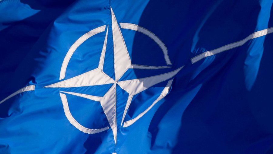 NATO: Aleatët do të gjejnë së shpejti zgjidhje për të dërguar tanke në Ukrainë