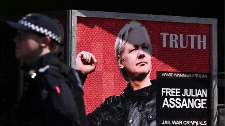 Mediat kryesore i bëjnë thirrje SHBA-së “të ndalë ndjekjen e Julian Assange”