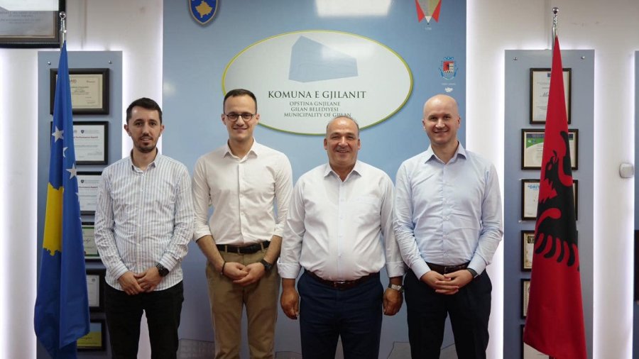 Kryetarët e komunave të LVV-së, thirrje prindërve t’i dërgojnë fëmijët në shkolla