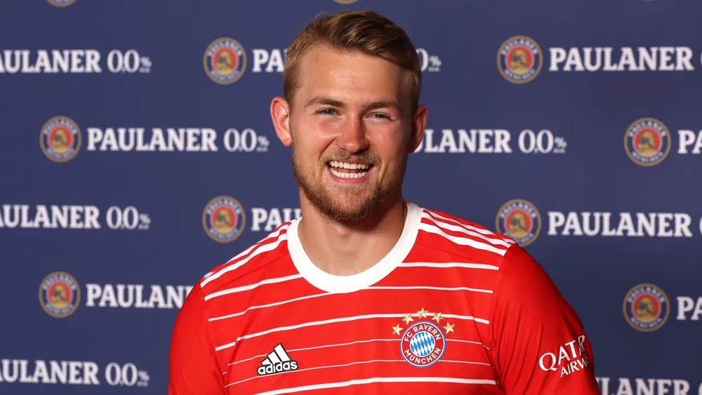De Ligt thotë se bëri një hap para duke iu bashkuar Bayern Munichut nga Juventusi
