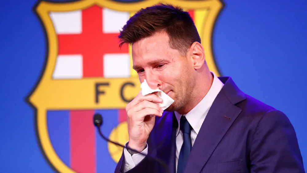 Barcelona kërcënon me veprime ligjore lidhur me rrjedhjet e kontratës së Messit, që përfshinin klauzolën e vogël të lirimit