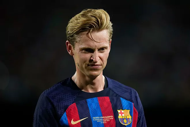 De Jong, i gatshëm për rinovim të kontratës me Barcelonën