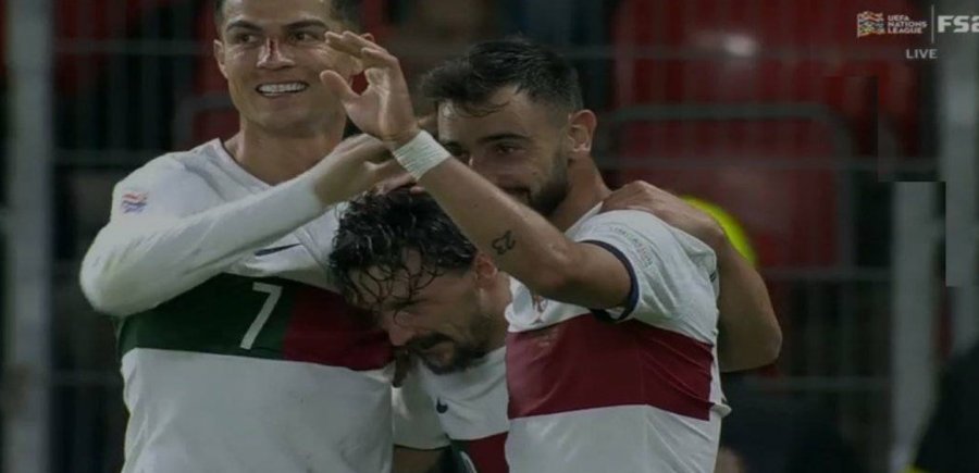 Portugalia fiton lehtësisht ndaj Çekisë