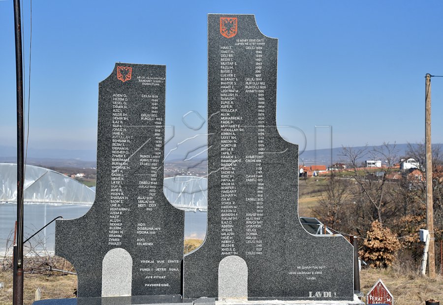 Para për memoriale edhe 25 vjet pas luftës
