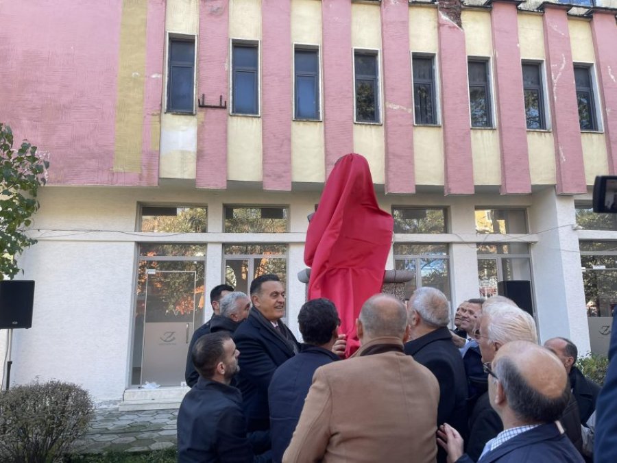 Në Kukës inaugurohet busti i Hasan Prishtinës
