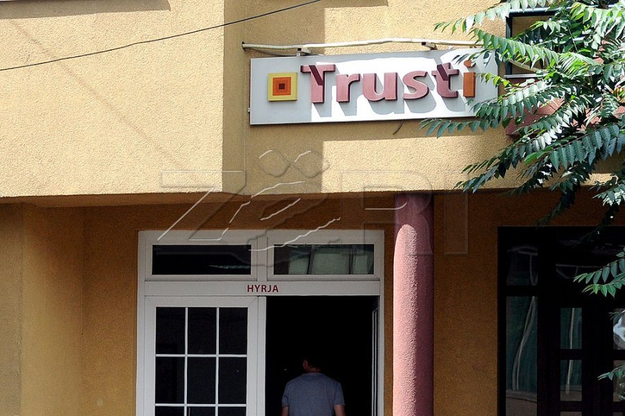 Ministri Murati mohon të ketë humbje financiare në Trust
