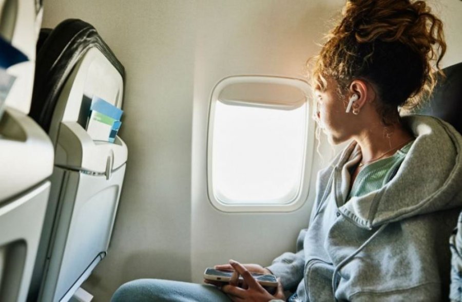 Ja pse nuk duhet të uleni pranë dritares në aeroplan