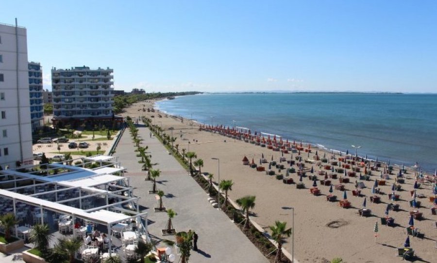 Kosovarët, pushuesit besnikë të Shëngjinit