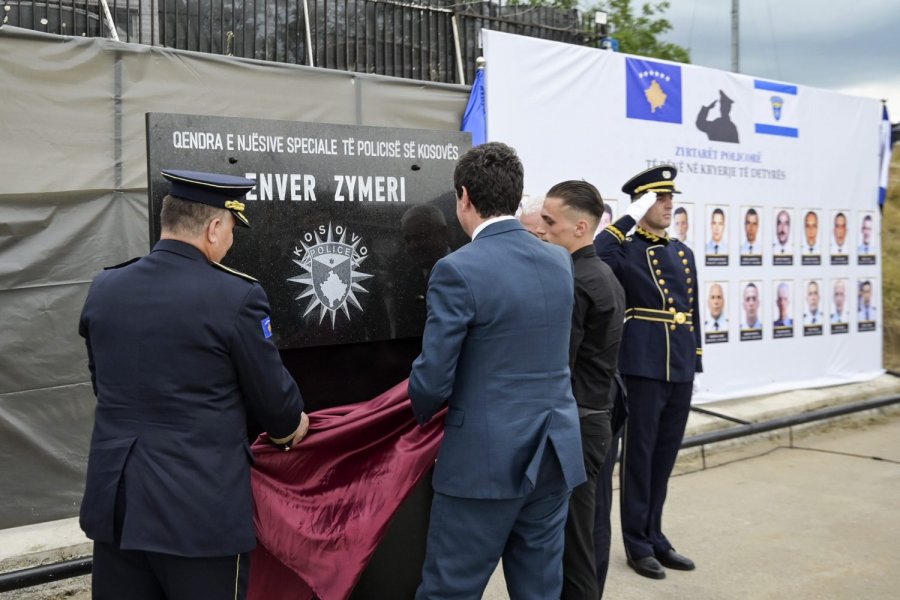 Enver Zymeri apo Enver Zymberi? Bashkëshortja e heroit shuan dilemat