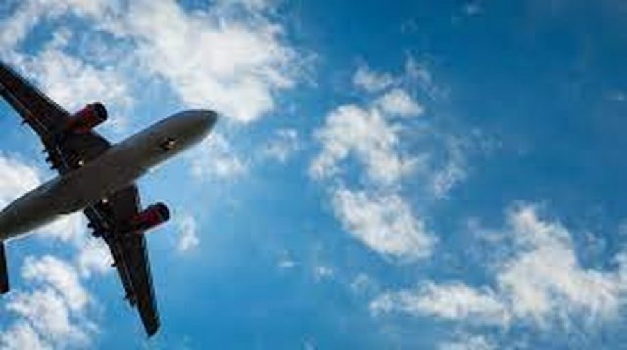 Rrëzohet avioni pak minuta pas ngritjes, vdes piloti 37-vjeçar në Greqi