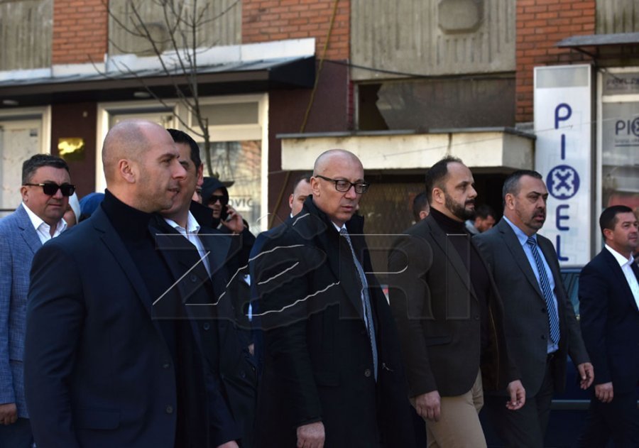 “Lista Serbe s’i përfaqëson serbët e Kosovës, kërkesa për zgjedhje shenjë se ata janë të dëshpëruar”