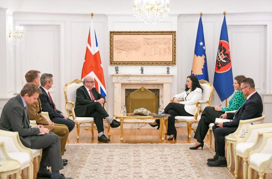 Osmani takohet me Peachin, diskutojnë për anëtarësimin e Kosovës në KiE dhe situatën e sigurisë