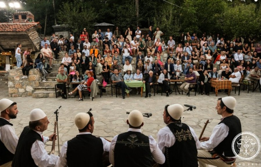 “Etno Fest”, festivali që promovon trashëgiminë etnografike e kulturore