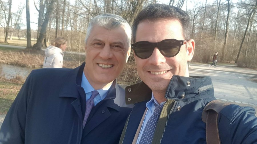 Ish-fotografi personal e viziton Thaçin në Hagë: Ai është duke e ...