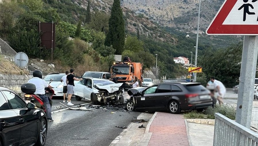 Aksident i rëndë në Kroaci, vdes shoferja kroate e dy kosovarë në rrezik për jetën