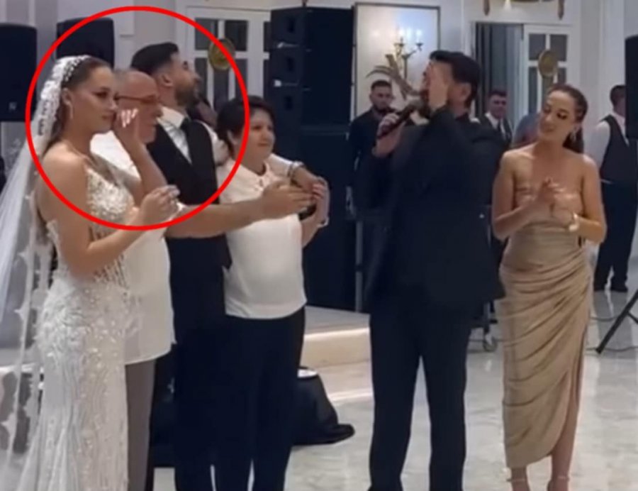 Djali i dëshmorit Rifat Mëziu në lot në natën e dasmës, derisa dëgjon këngën për babanë 