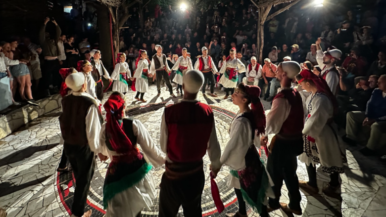 Mbyllet edicioni i 14-të i festivalit “Etno Fest”