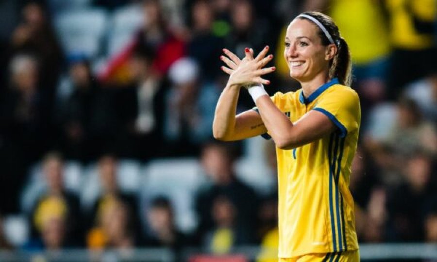 Kosovare Asllani i shënon gol Serbisë