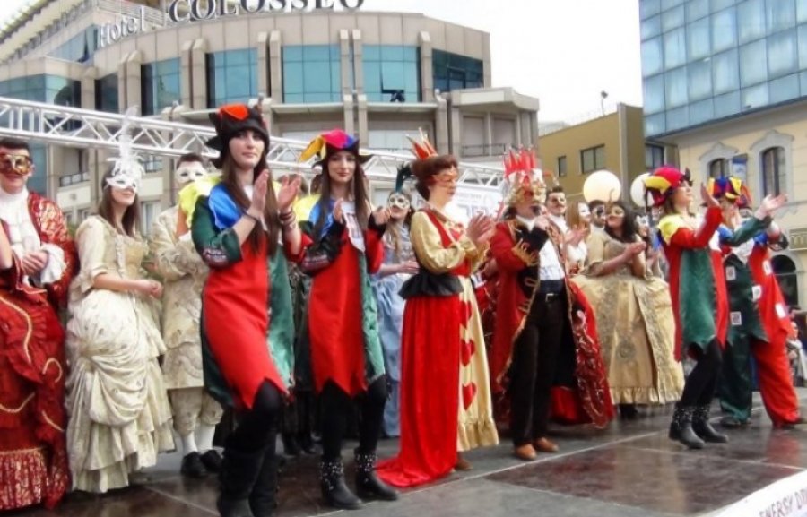 Karnavalet e Shkodrës, sot parada e aktorëve të qytetit