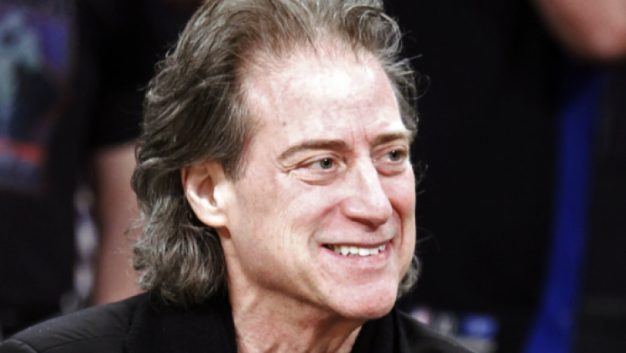 Vdes në moshën 76-vjeçare komediani, Richard Lewis