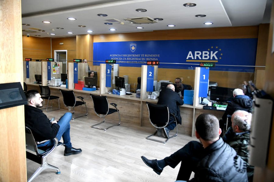 ARBK-ja hap shërbimin digjital, eliminohen pritjet në sportele