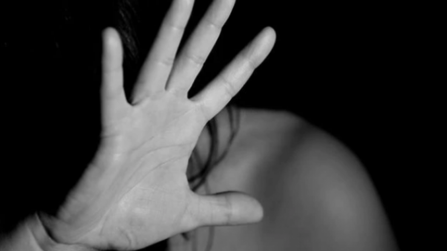 Raportohet se një femër është dhunuar në Rahovec