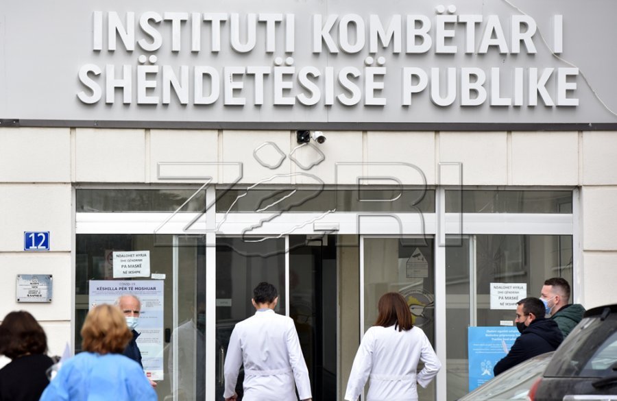 Gripi po i bën për spital qytetarët  IKSHPK ja thirrje për vaksinim