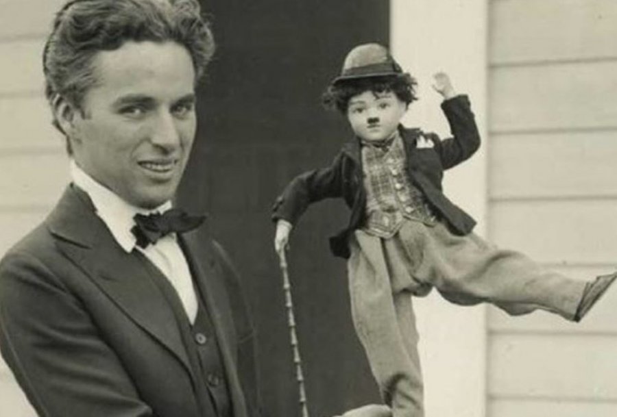 30 thënie frymëzuese nga Charlie Chaplin