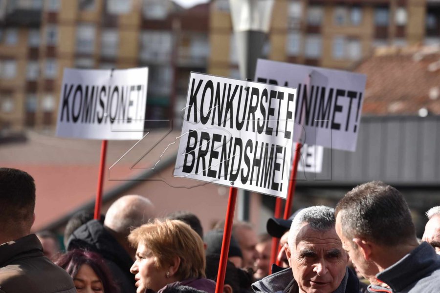 Rreth 200 punëtorë të KOSTT-it do të nisin grevën më 2 shtator për rritje pagash
