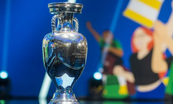 Kompletohen çiftet çerekfinale