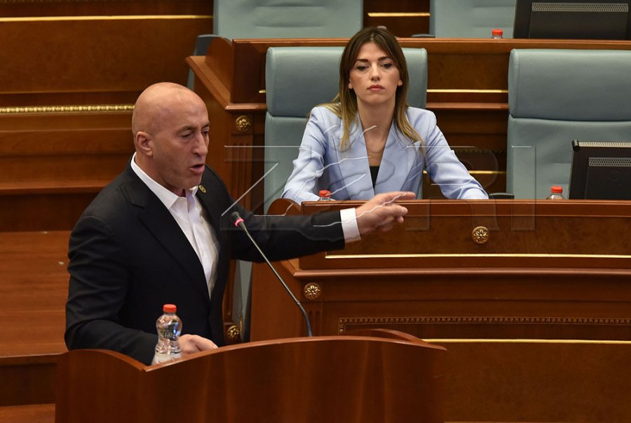 Haradinaj: Vështirë ta lidhësh Faton Hajrizin me Serbinë, Albulena Haxhiu ka tendencë të kamuflojë diçka 	
