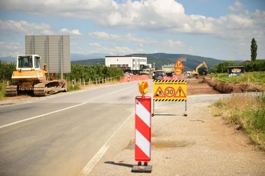 Bulliqi skeptik që rruga Prishtinë – Podujevë kryhet në vjeshtë