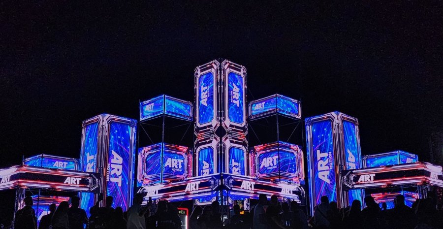 “Sunny Hill Festival” përfundon me sukses, “Artmotion” me kontribut të rëndësishëm në infrastrukturë dhe skenë private ekskluzive