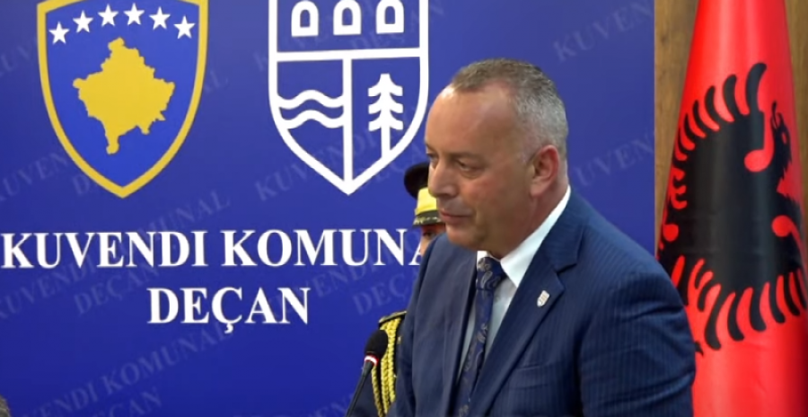 Bashkim Ramosaj fiton Deçanin