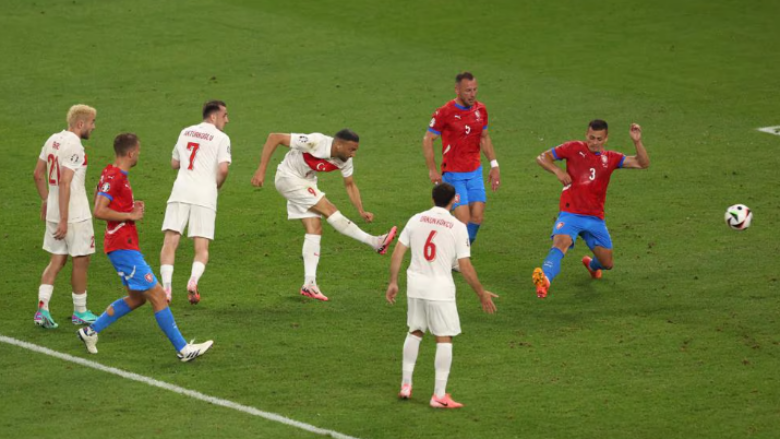 Notat e lojtarëve: Çeki 1-2 Turqi