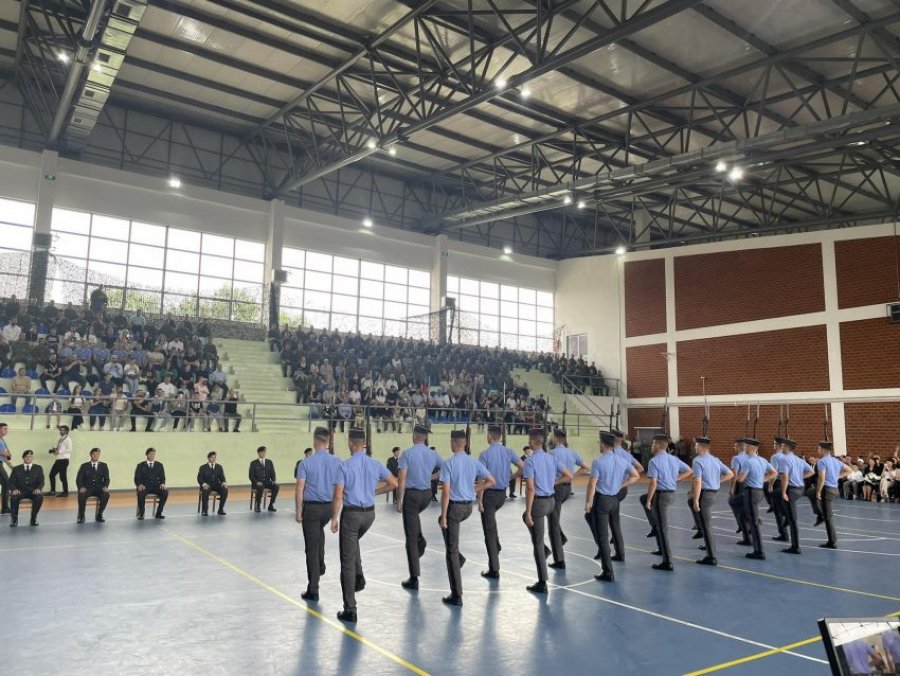 Emocione e krenari, diplomojnë 16 oficerë të Forcës së Sigurisë së Kosovës