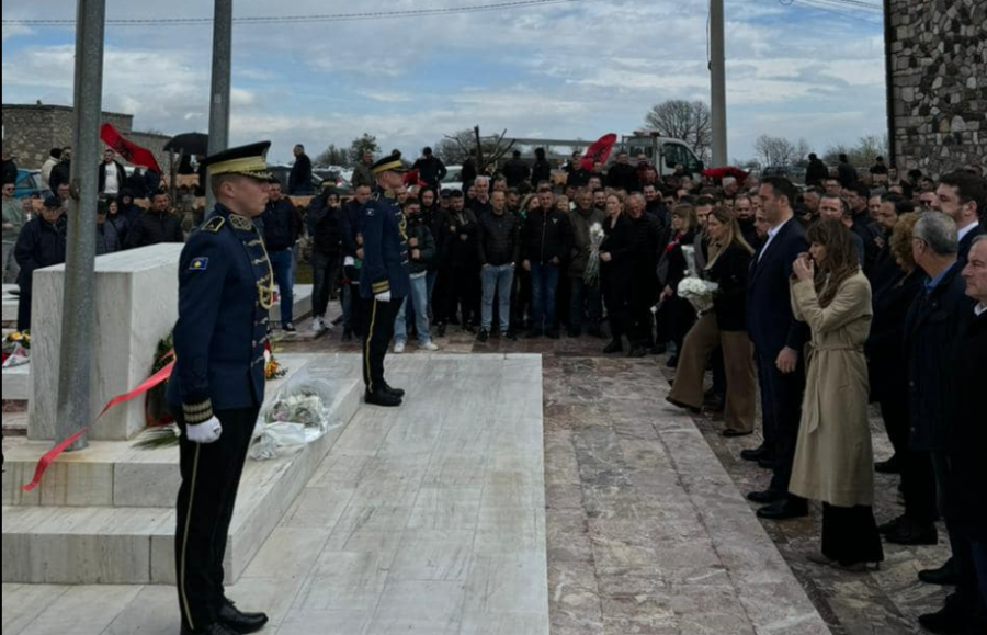 Konjufca: Himë Haradinaj, Gazmend e Agron Mehmetaj janë shembull i sakrificës për liri