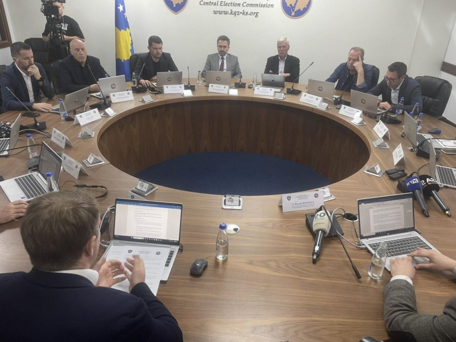 KQZ ja prezantoi raportin e procesit të votimit për ose kundër largimit të kryetarëve të komunave të veriut