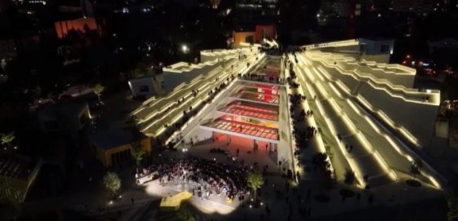Piramida e Tiranës fiton Çmimin e Madh për Evropën Juglindore