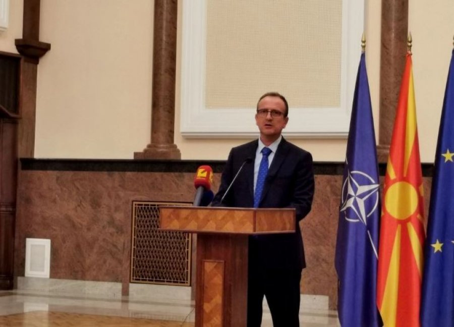 A do të jetë ministër i Shëndetësisë? Flet Taravari