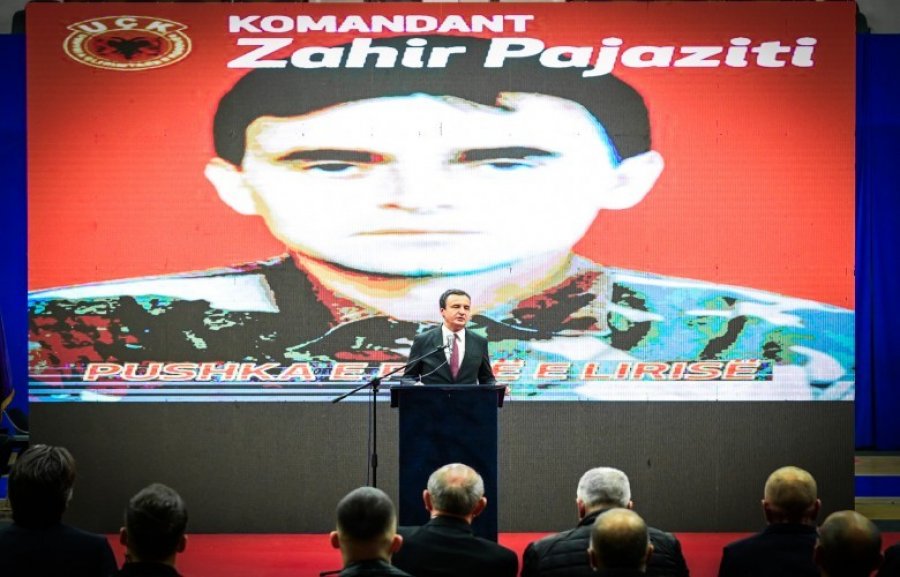 Kurti merr pjesë në shfaqjen e dokumentarit kushtuar Zahir Pajazitit