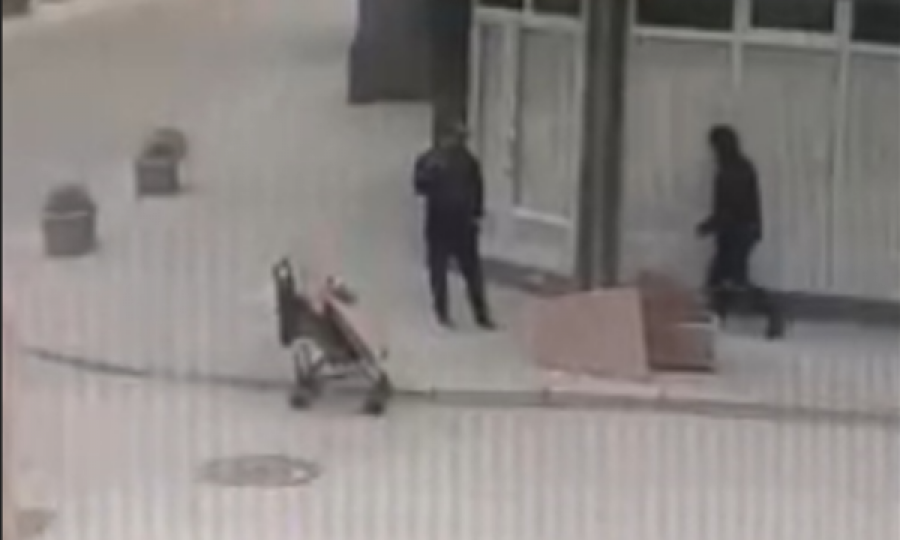 Sulmi me thikë nga një i panjohur, flet dëshmitari për ndodhinë para shtëpisë së tij në Ferizaj