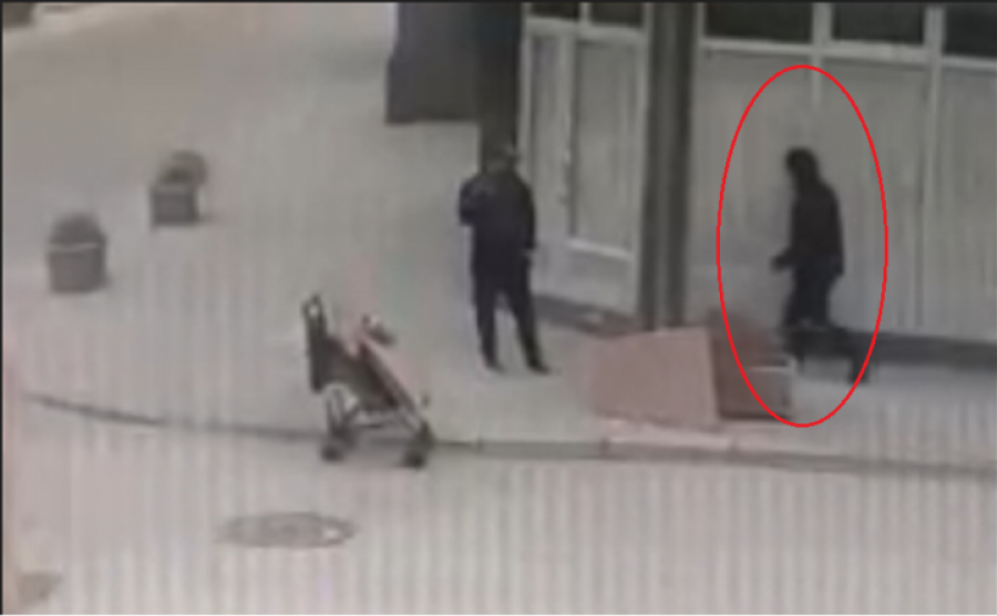 Therja me thikë e katër personave në Ferizaj, pamje në vendin e krimit 