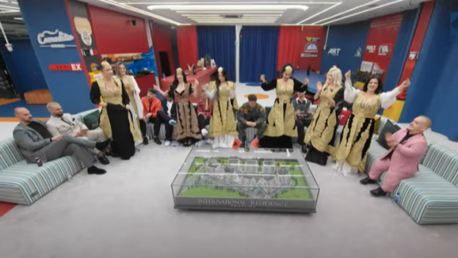 Banorët e Big Brother VIP Kosova nderojnë 28 Nëntorin me veshje tradicionale shqiptare